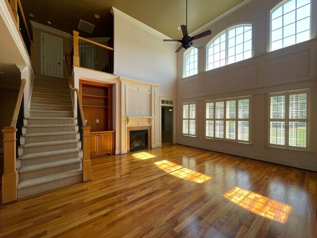 Building Photo - A Remarkable Home! First Floor Master!