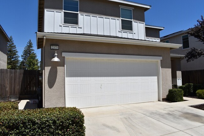 Photo - 2375 Explorador Dr House