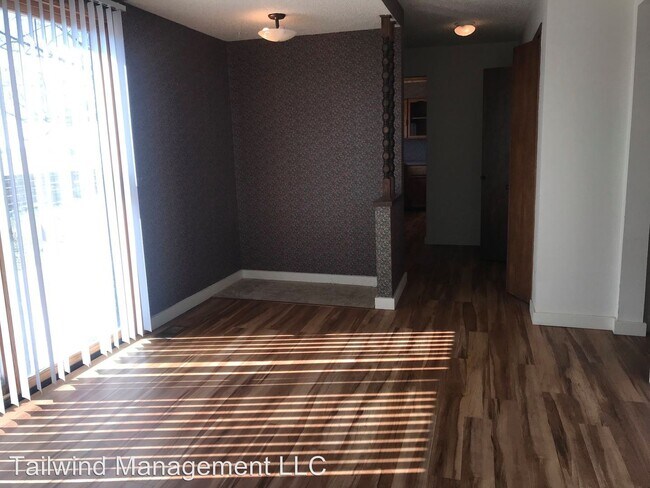 Building Photo - 3 br, 2 bath House - 3760 S 56th St W