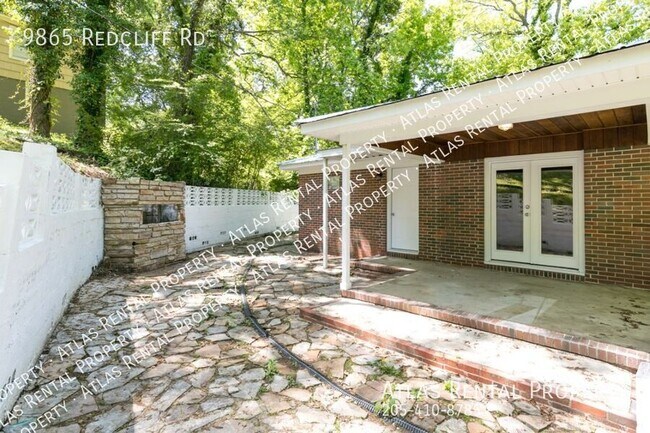 Foto del edificio - 9865 Redcliff Rd