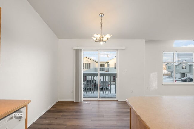 Building Photo - 401 S Wasilla St