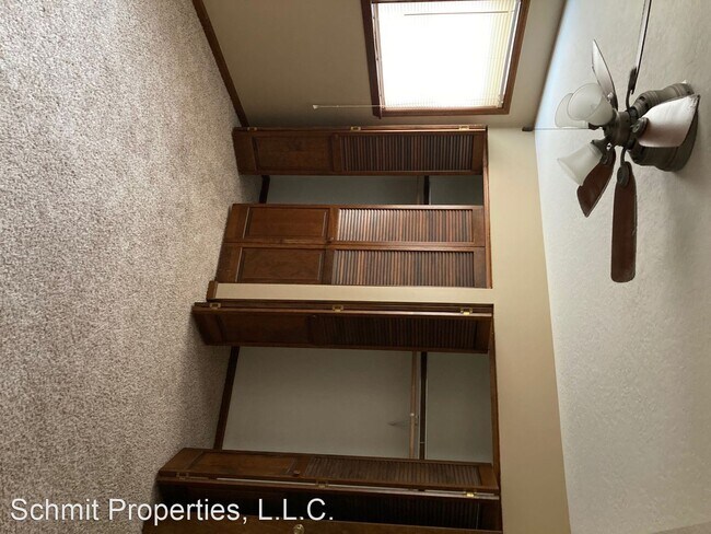 Building Photo - 1901 Indian Hills Dr