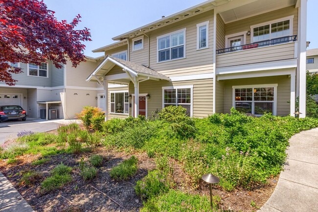Building Photo - Mountain Meadows 2 Bedroom, 2 Bath Condomi...
