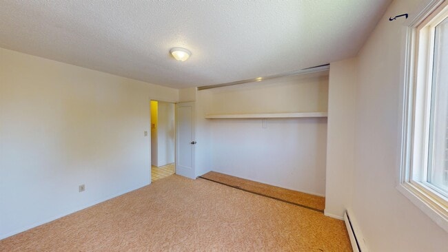 Photo du bâtiment - 9656 Hillcrest Dr