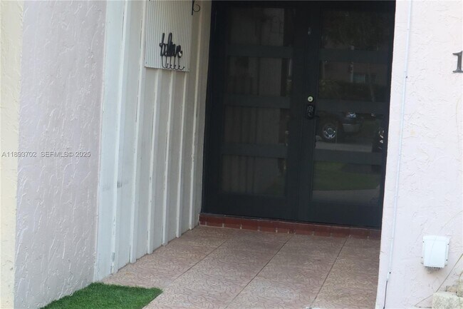 Foto del edificio - 7901 Northwest 33rd Street