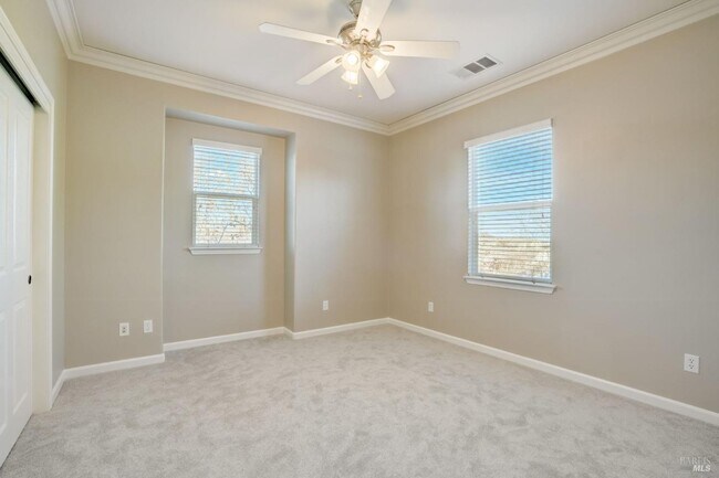 Building Photo - 394 McCall Dr