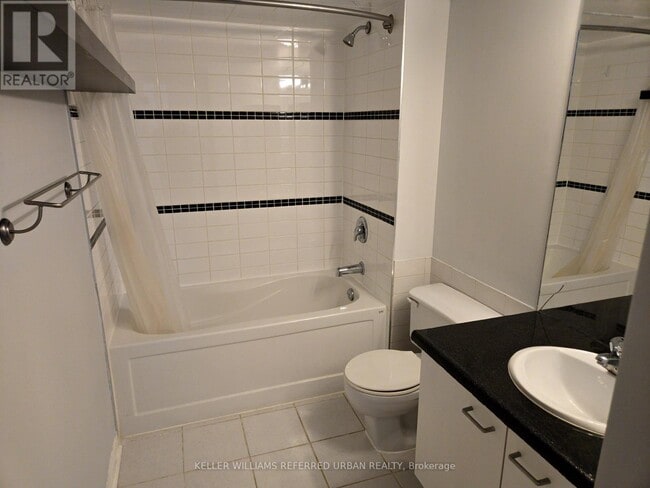 Photo du bâtiment - 25 The Esplanade