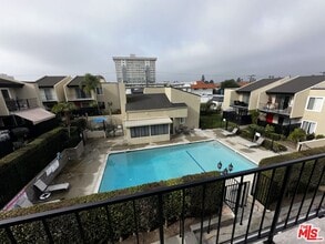 Building Photo - 3422 Maricopa St