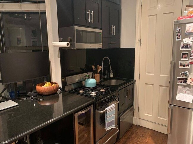 Foto del edificio - E 5TH ST.