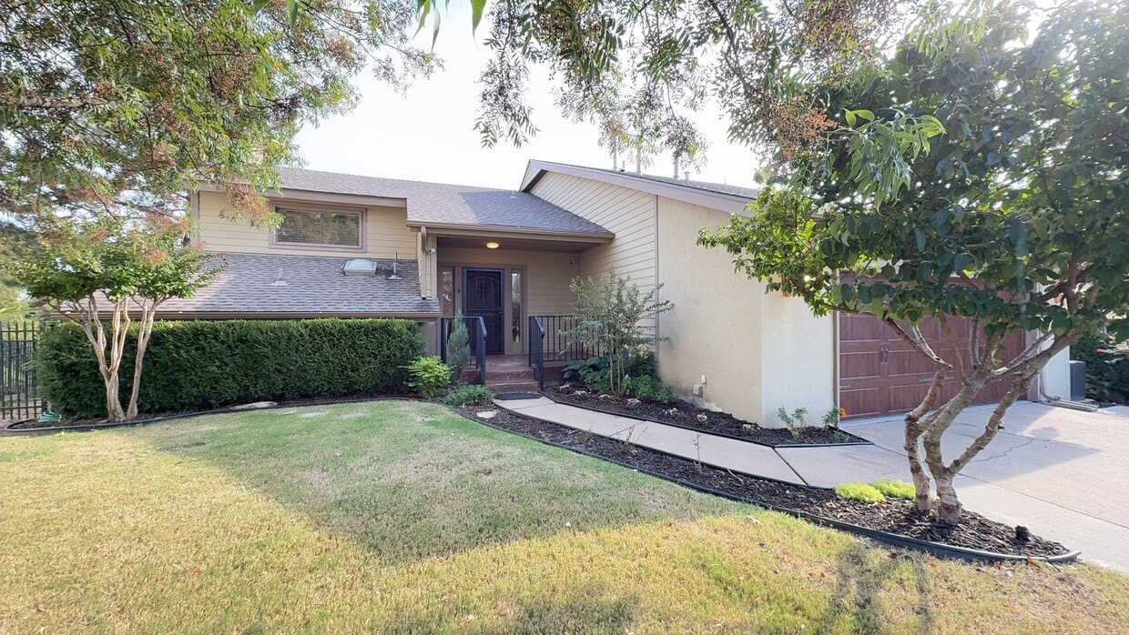 Primary Photo - Welcome home to breathtaking views in this...