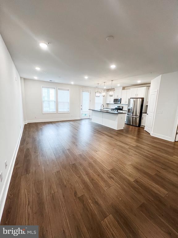 Building Photo - 43539 Farringdon Sq