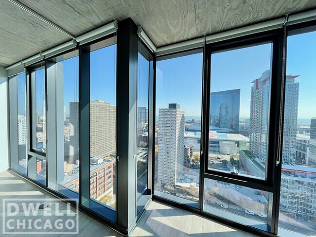 Building Photo - 2110 S Wabash Ave