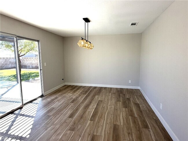 Foto del edificio - 5629 Caladonia Ave