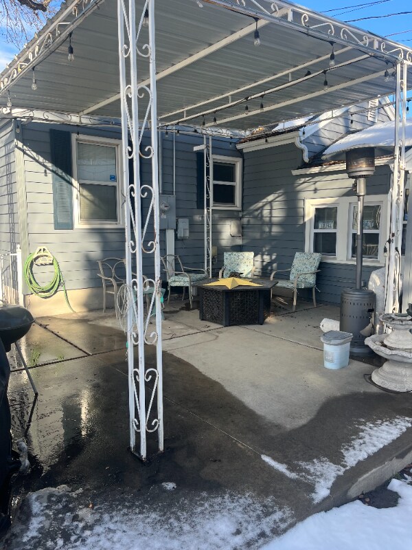 Foto del edificio - 1204 Avenue E