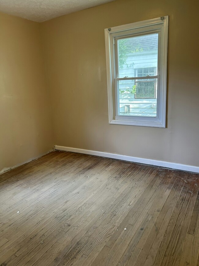 Foto del edificio - 1340 Kingsley Ave