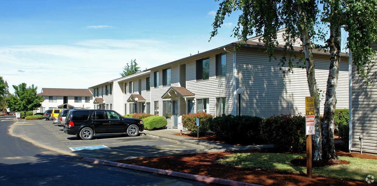 Primary Photo - Rockwood Park Apartments