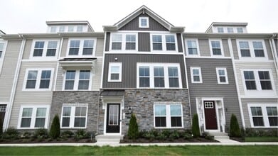 Building Photo - 9604 Blue Ash Aly