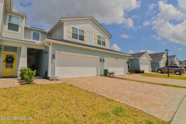 Building Photo - 784 Cherry Elm Dr