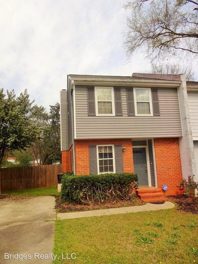 Building Photo - 2463 Riverlook Dr