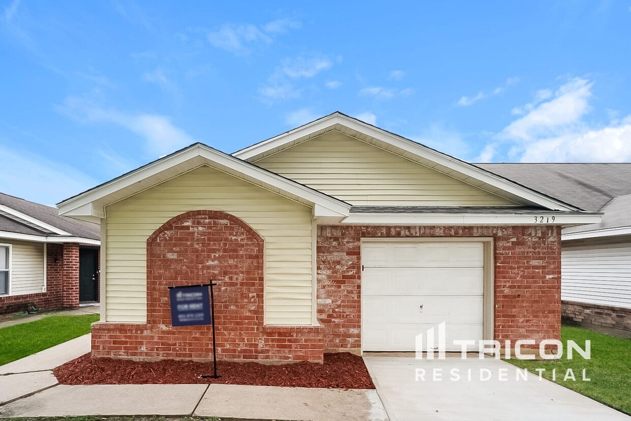 Foto principal - 3219 Kelling St