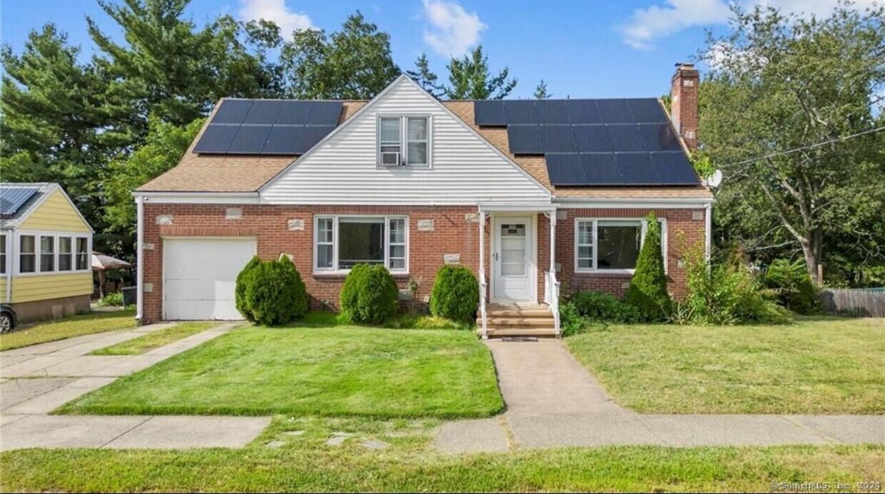Foto principal - 237 Highland St