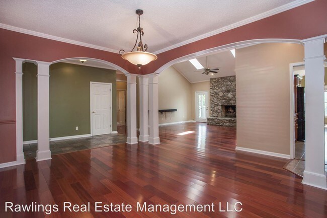 Building Photo - 4 br, 3.5 bath House - 50 Hillcrest Drive