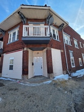 Building Photo - 15220 Saranac Rd