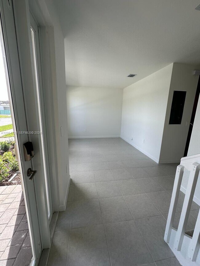 Foto del edificio - 26460 SW 148th Ct