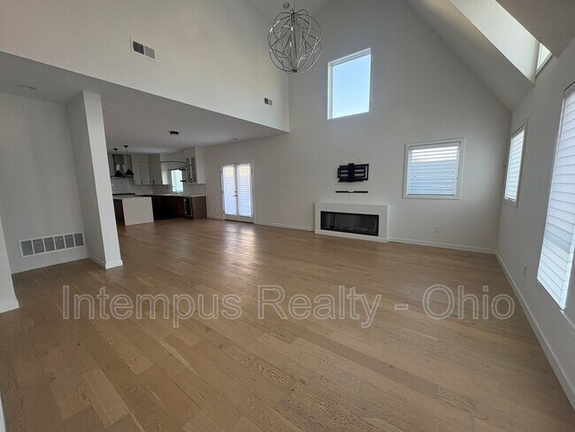 Foto del edificio - 2430 Richmond Rd