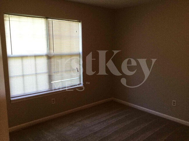 Foto del edificio - 117 Whispering Pine Ln NE