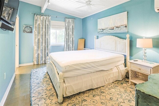 Building Photo - 2611 Avenue Q