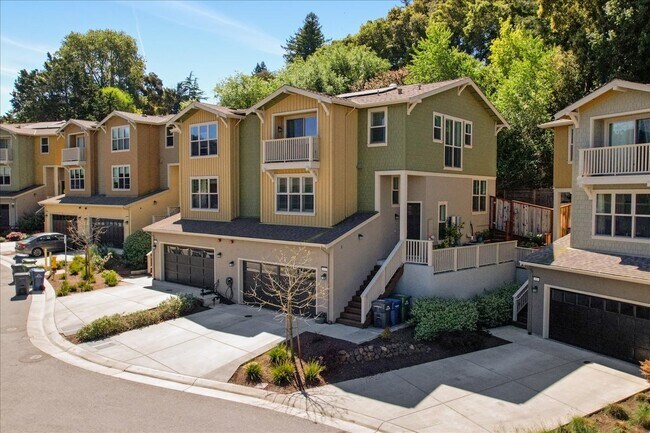 Foto del edificio - 912 Lundy Ln