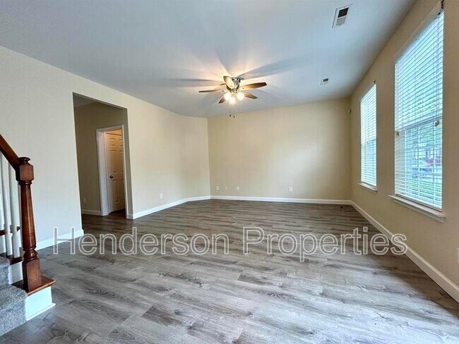 Building Photo - 125 Charterhouse Ln