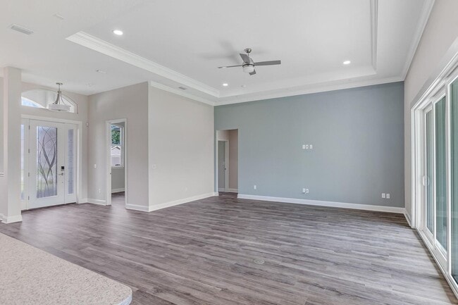 Building Photo - 5 Eastvue Pl