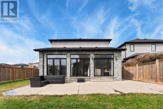 Building Photo - 2147 Wateroak Dr