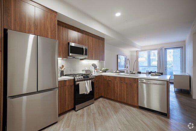 Interior Photo - Bayview