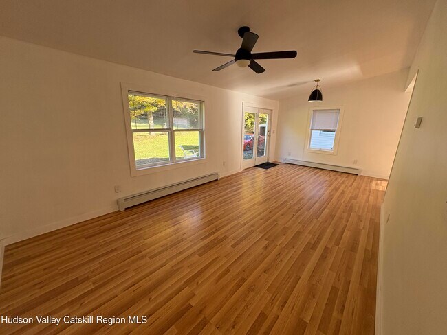Building Photo - 551 NY-217