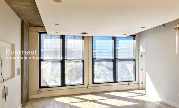 Foto principal - 21 E 6th St