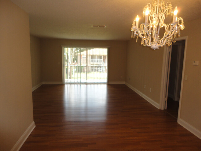 Foto del edificio - 2BD/2BA Condo in Maitland!