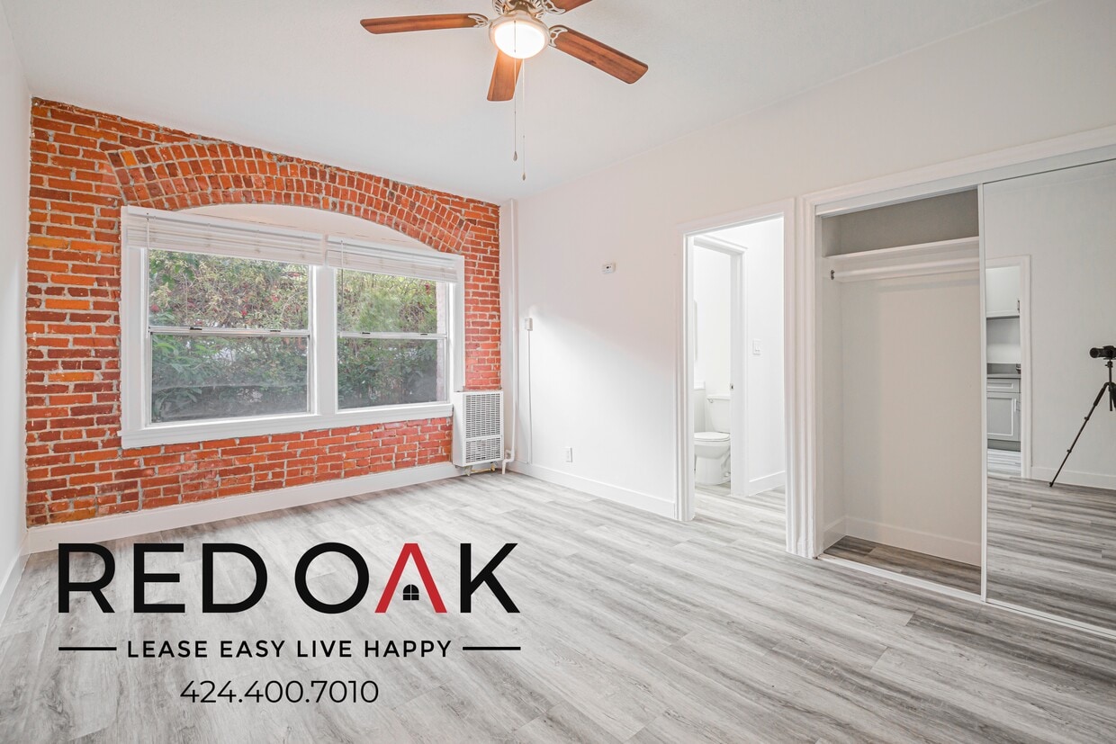 Foto principal - 147 Normandie Ave