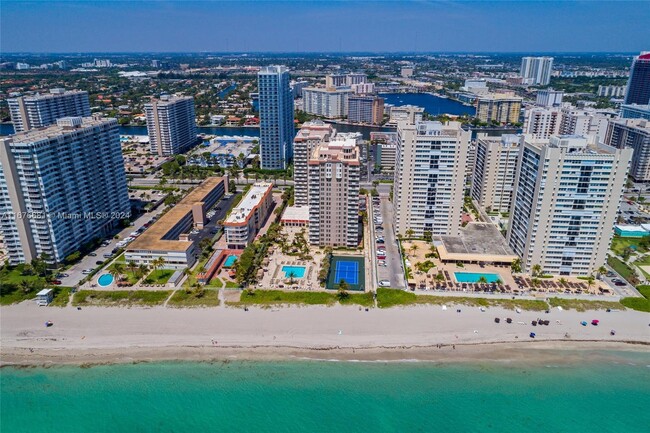 Foto del edificio - 1912 S Ocean Dr