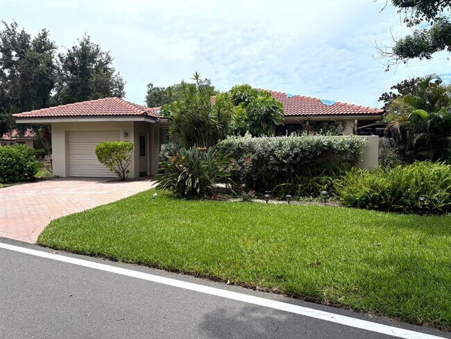 Foto del edificio - 4870 Kestral Park Cir