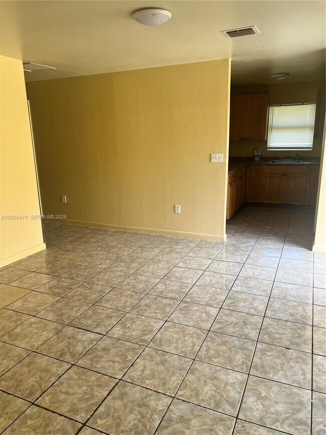 Foto del edificio - 2111 NW 100th St