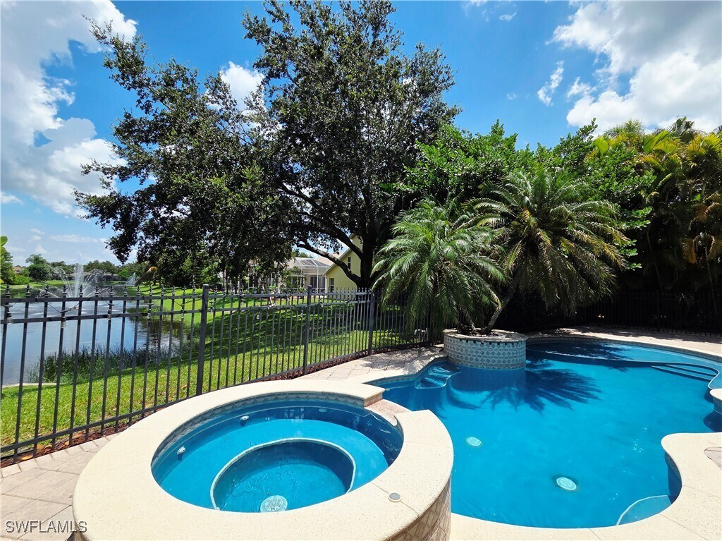 Foto principal - 256 Burnt Pine Dr