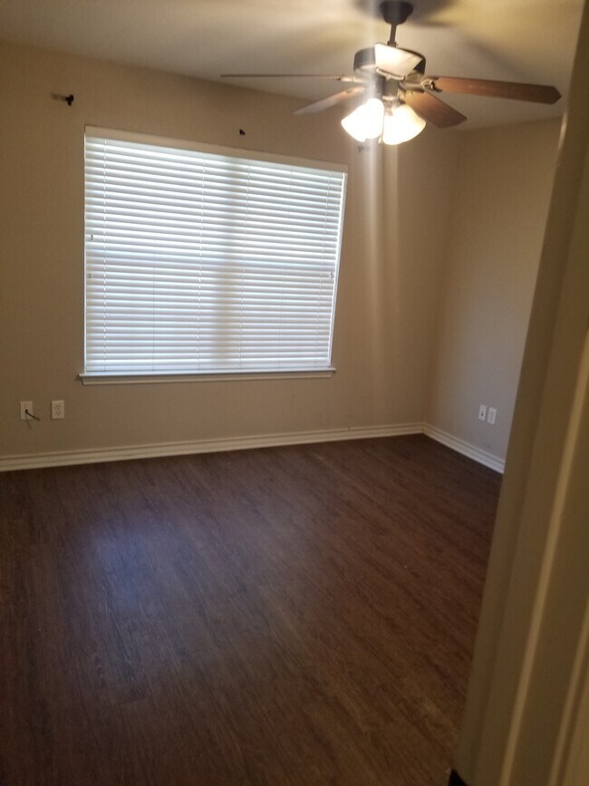 Foto del edificio - 3525 Paloma Ridge Dr