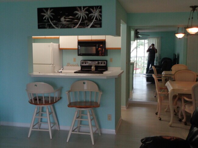 Building Photo - 2516 SE Anchorage Cove