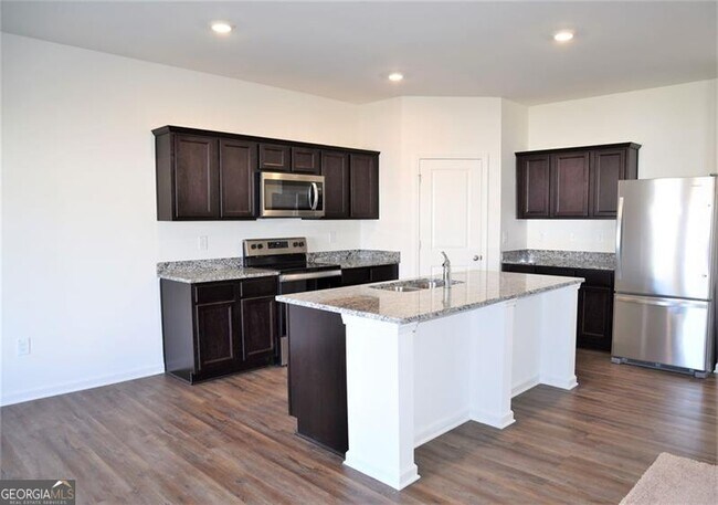 Foto del edificio - 4374 Kendrick Cir