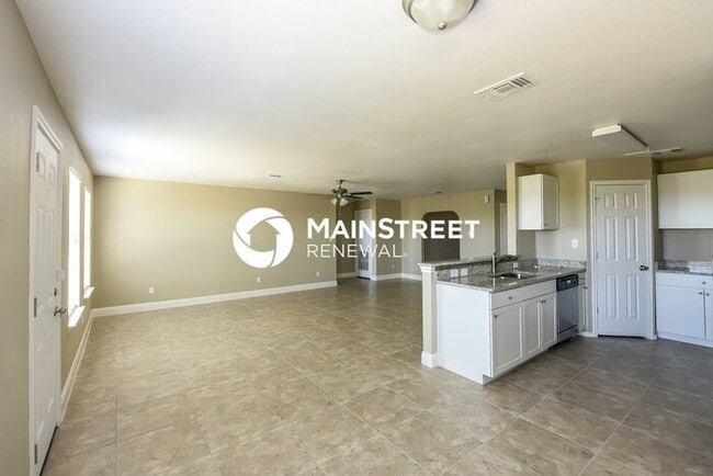 Foto del edificio - 4 Bedroom Pet-Friendly Home in Converse, T...