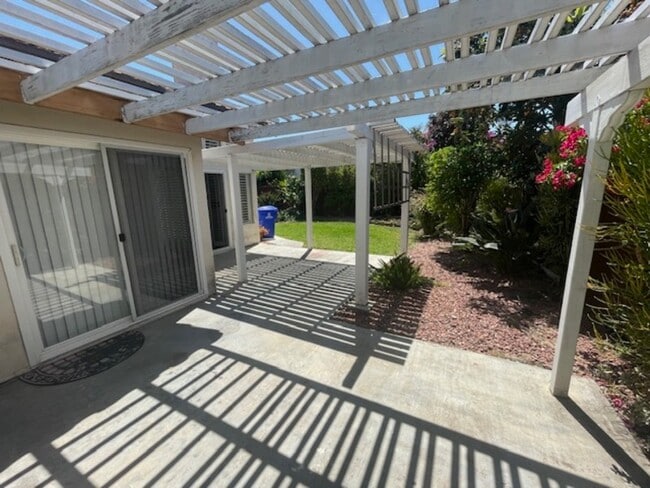 Foto del edificio - 12602 Creekwood Ct