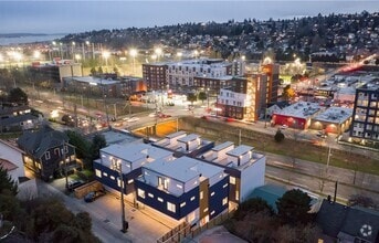 Building Photo - 3214 15th Ave W